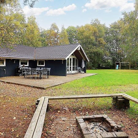 Four-Bedroom Holiday Home In Vaeggerlose 8 Boto By Exterior foto