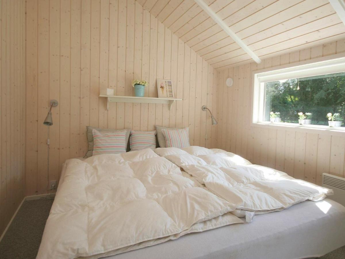 Four-Bedroom Holiday Home In Vaeggerlose 8 Boto By Exterior foto